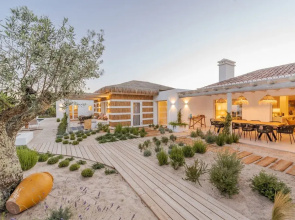 Wooden Villa By Cadenzalux