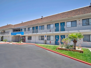 Motel 6 Palmdale, CA
