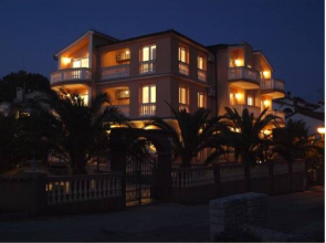 Apartments Villa Canaria