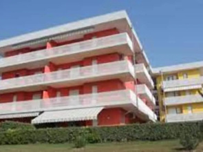 Adorable Flat With Terrace in Bibione - Beahost