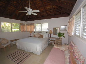 Ebb Tide, 4BR by Jamaican Treasures