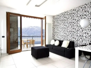 Stunning 1 bed Lake Maggiore Apartment