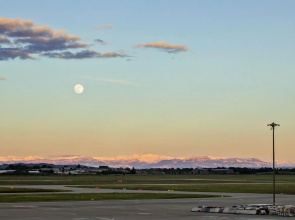 Moxy Lyon Airport