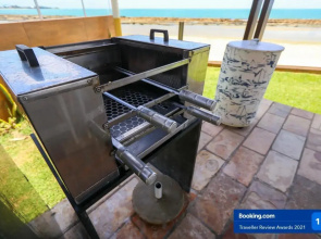 Casa a beira mar com 4 suites e muito conforto