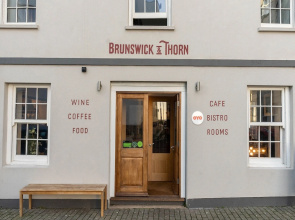 Brunswick & Thorn Apartments