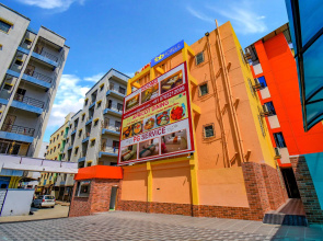FabHotel Apricot Premier