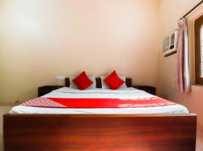 OYO 62282 Elora Guest House