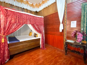 SPOT ON 2537 Bunda House