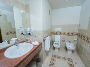 Reef Oasis Beach Resort