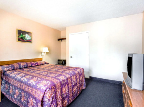 Travelodge by Wyndham Virginia Beach Bay Beach