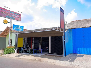 Spot on 2106 Homestay Flamboyan