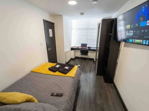 Cosy Ensuite Style Studio Close to University!
