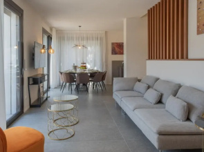 Marea 8 Emma Villas