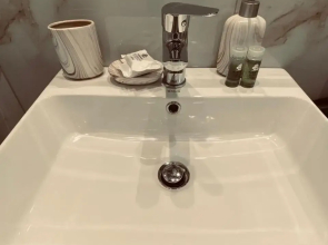 SMALL MEISONETTE NEAR THE METRO vipgreece