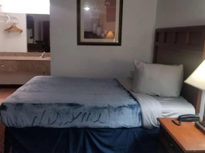 OSU 2 Queens WI-FI Hotel 230 Booking