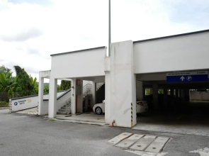 Pangsapuri Suria Kota Damansara by Friend