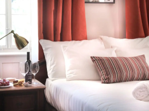 Modern Ben gurion Apt By Ahlan Hospitality