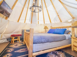 OK RV Park Glamping Tipi OK56