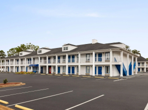 Baymont by Wyndham Albany at Albany Mall