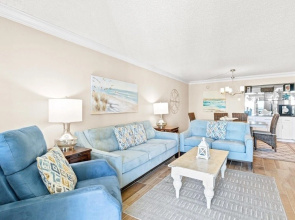 Holiday Surf And Racquet Club 610 2 Bedroom Condo by Redawning