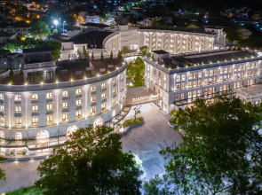 Silk Path Grand Hue Hotel