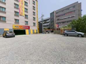 Cheonan (Ssangyong-dong) Hotel Heart