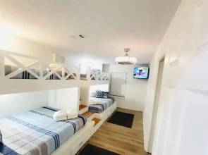 Stunning 4BD Jacuzzi - 4 Min To Beach Panama City