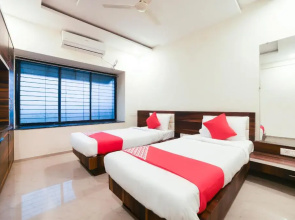 Hotel Club Metro by OYO Rooms