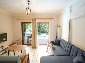 Villa w Pool and Balcony 3 min to Dalyan River
