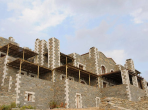 Porto Mani Suites