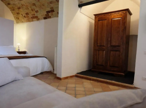 L' Abbraccio dei Sassi