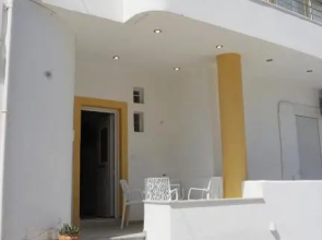 Seafront Apartment Kalamaki