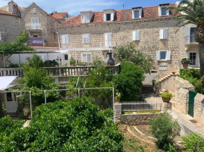 Apartmani Stones Sutivan I