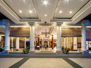 Glenmarie Hotel & Golf Resort