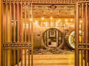 Metropolitan at The 9, Autograph Collection