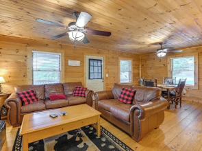 Pet-friendly Bryson City Cabin w/ Fire Pit + Deck!