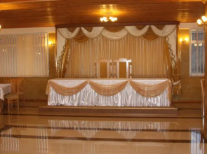 Grant Ton Hotel and Restaurant