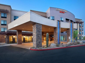 Courtyard Scottsdale Salt River