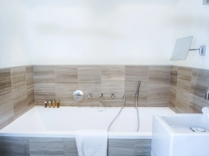 Hotel Marignan Champs - Elysées