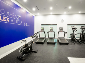 Holiday Inn Express & Suites Waco Downtown by IHG