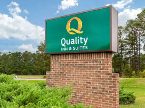 Quality Inn and Suites Apex Holly Springs