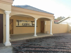 Alicia's B&B