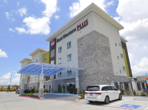 Holiday Inn Express And Suites Pasadena Houston Southeast by IHG