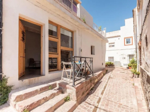 La Casa Baja