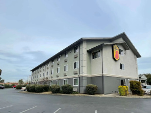 Super 8 by Wyndham Sacramento/Florin Rd