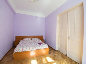 Prorizna Studio Kiev Apartment