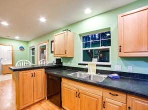 Mt Baker Lodging Cabin 12 - Sleeps 4