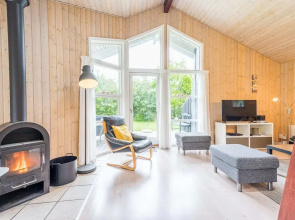 6 Person Holiday Home in Hemmet