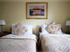 Loch Leven Hotel