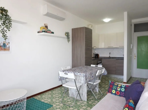 Beautiful Beachfront Apartment With Terrace Sea View and Swimming Pool